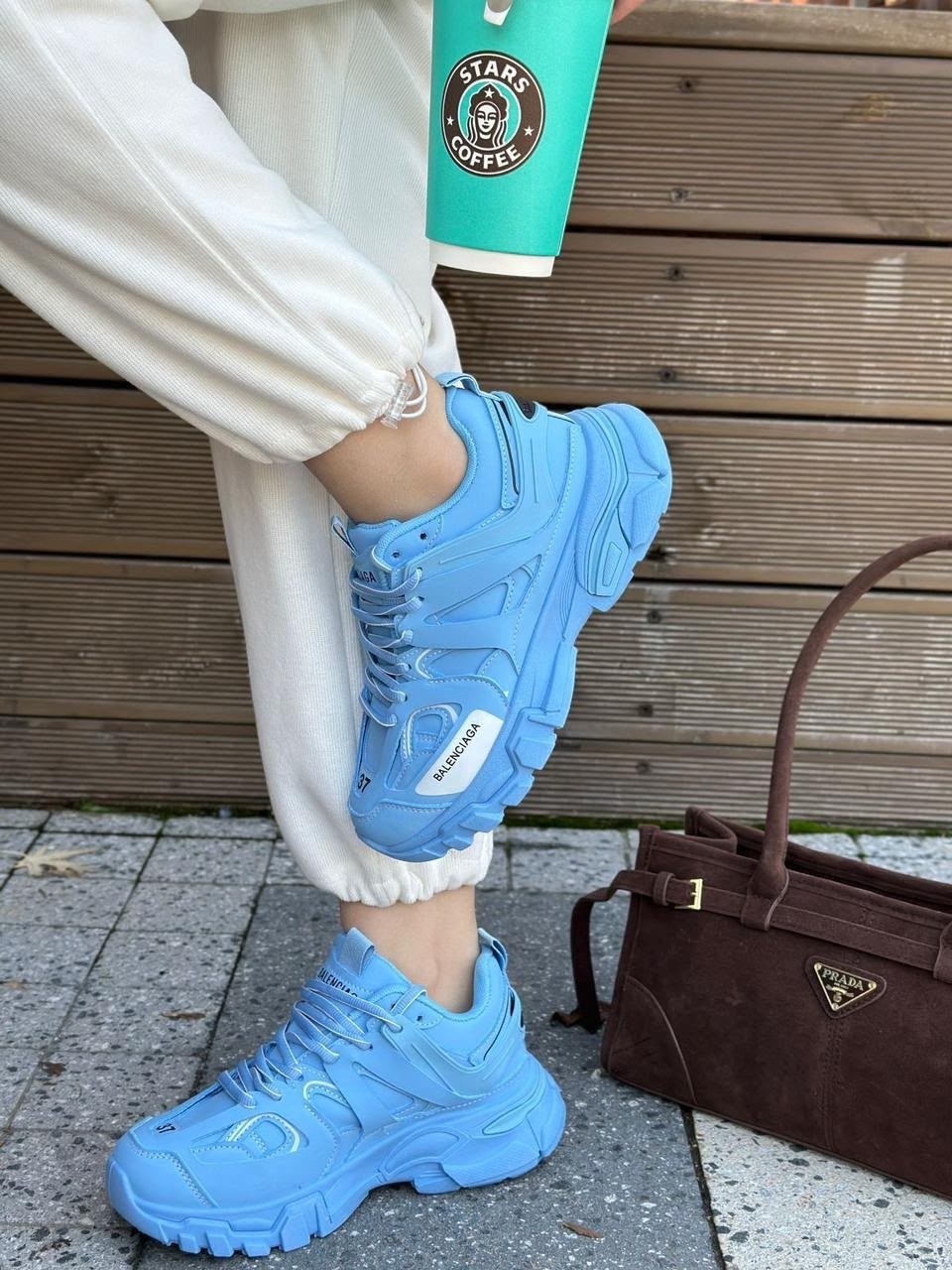 женские кроссовки balenciaga,кроссовки balenciaga,женские кроссовки balenciaga track a123283 голубые,кроссовки balenciaga track,кроссовки balenciaga track light blue women's