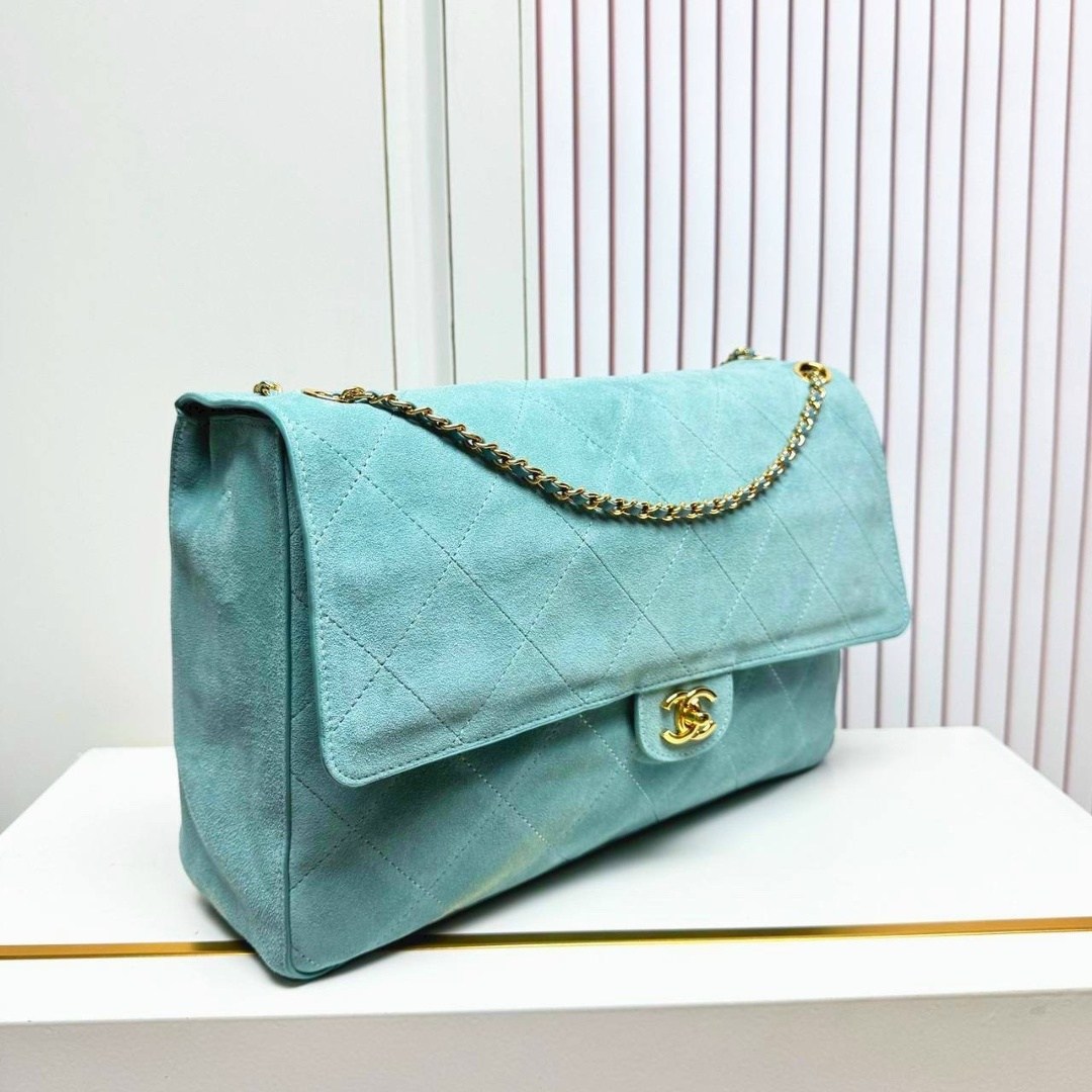 голубая сумка шанель,chanel classic flap bag,сумка шанель,зеленая сумка шанель,chanel classic flap