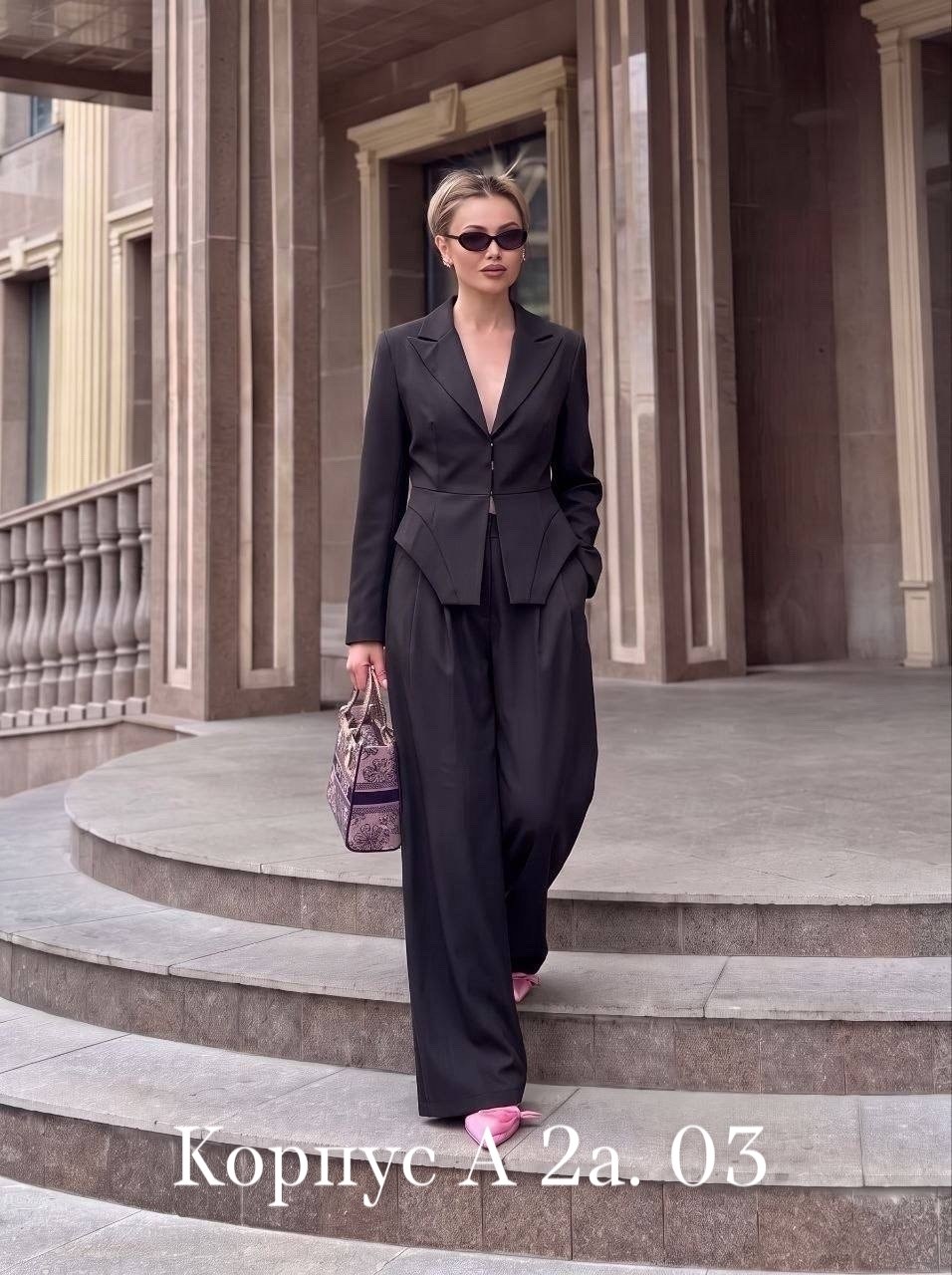 брючный костюм the.woman 0104/0090 бежевый,брючный костюм the.woman 174/175 беж,деловой женский брючный костюм,брючный костюм,костюм брючный 1992 песочный dilanavip