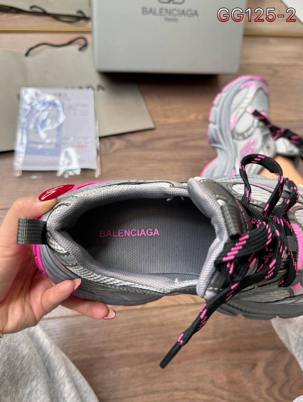 женские кроссовки balenciaga,женские кроссовки balenciaga 3xl серебристые с розовым,кроссовки balenciaga,спортивная  в стиле balenciaga cargo sneaker,кроссовки женские balenciaga арт. 10468860
