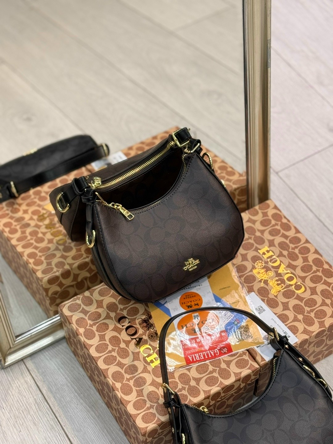 женская сумка coach,сумка coach,брендовая сумка через плечо coach,сумка coach через плечо,сумка
