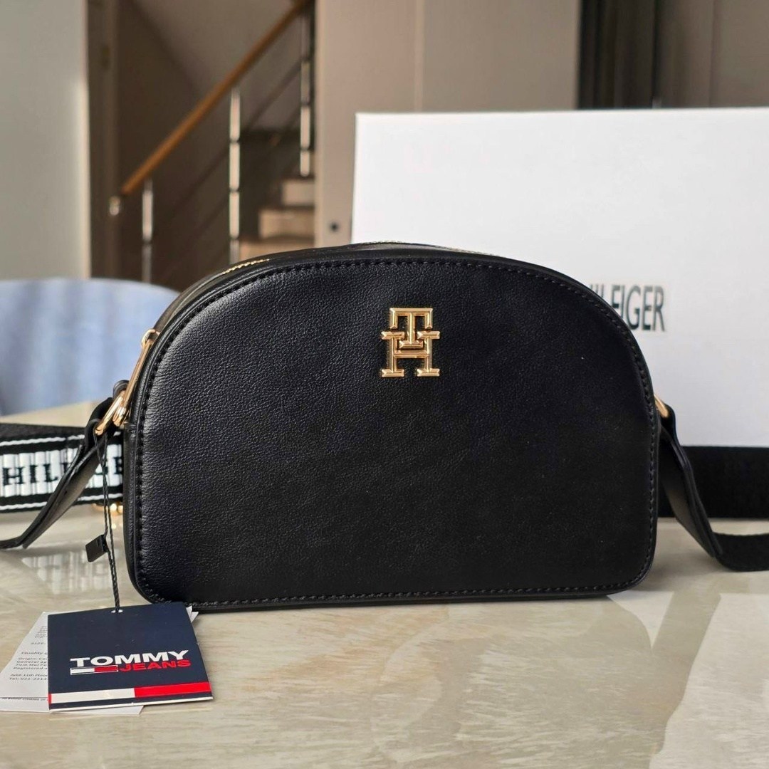 сумка tommy hilfiger,сумка томми хилфигер черная женская,сумка через плечо tommy hilfiger,сумка tommy hilfiger женская,сумка tommy hilfiger сумка