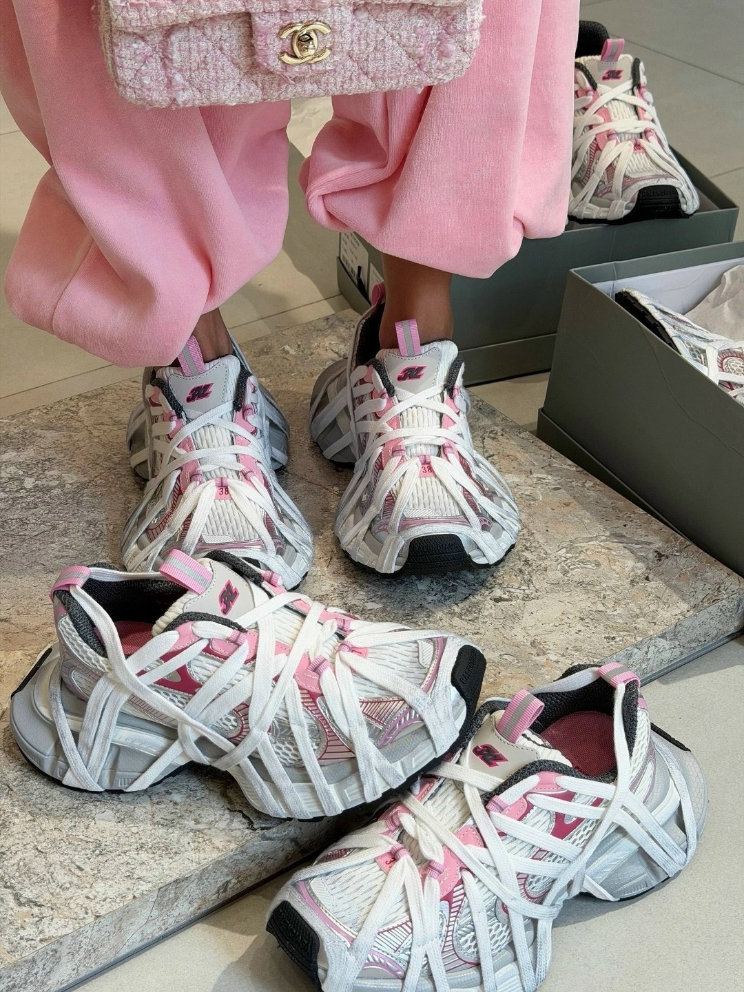 кроссовки женские balenciaga,кроссовки balenciaga,женские кроссовки balenciaga 3xl,кроссовки balenciaga 3 xl,кроссовки баленсиага розовые