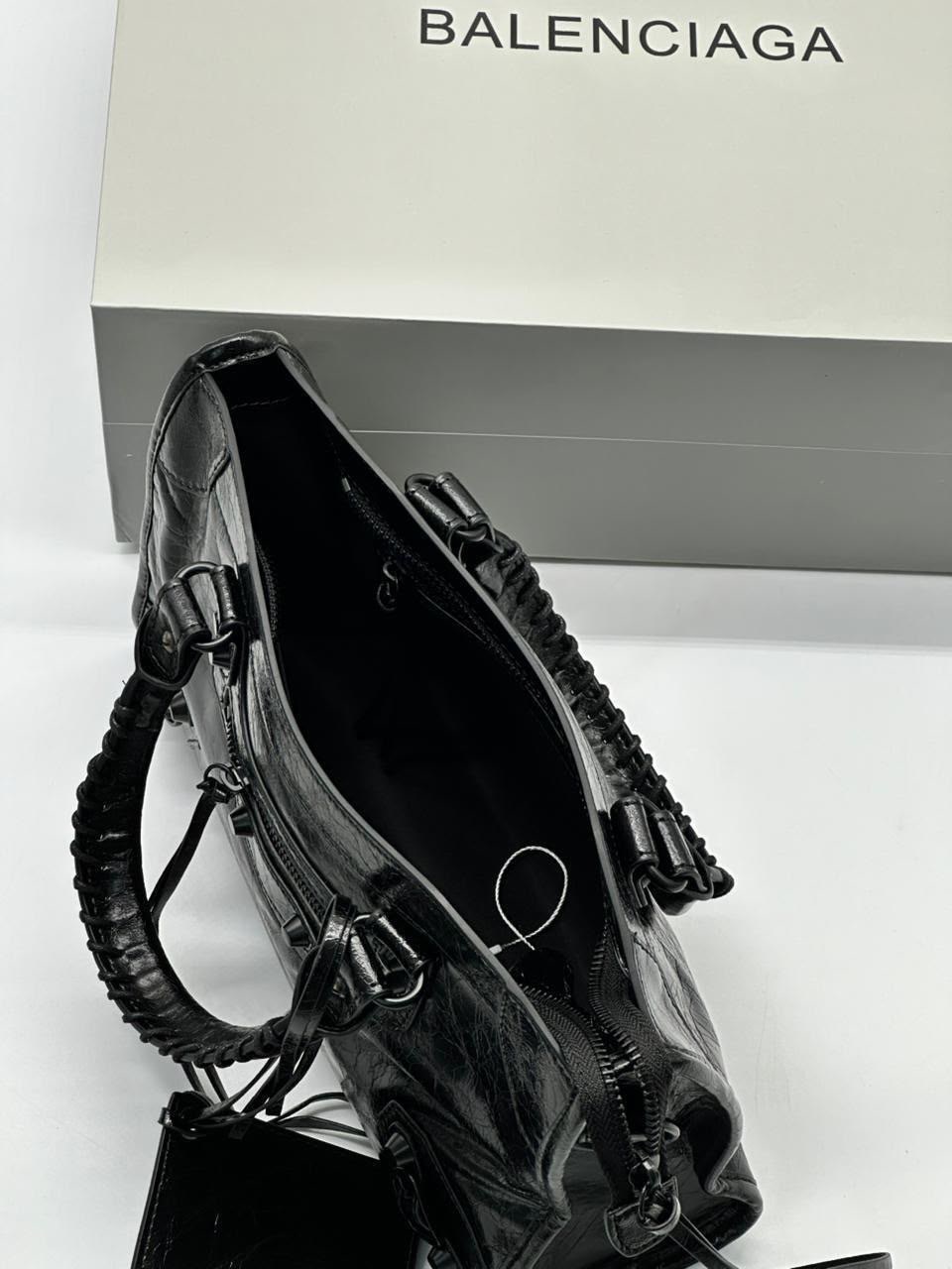 balenciaga balenciaga,сумка balenciaga neo classic черный,женская сумка balenciaga classic черная,balenciaga motorcycle bag,сумка balenciaga с зеркальцем большая