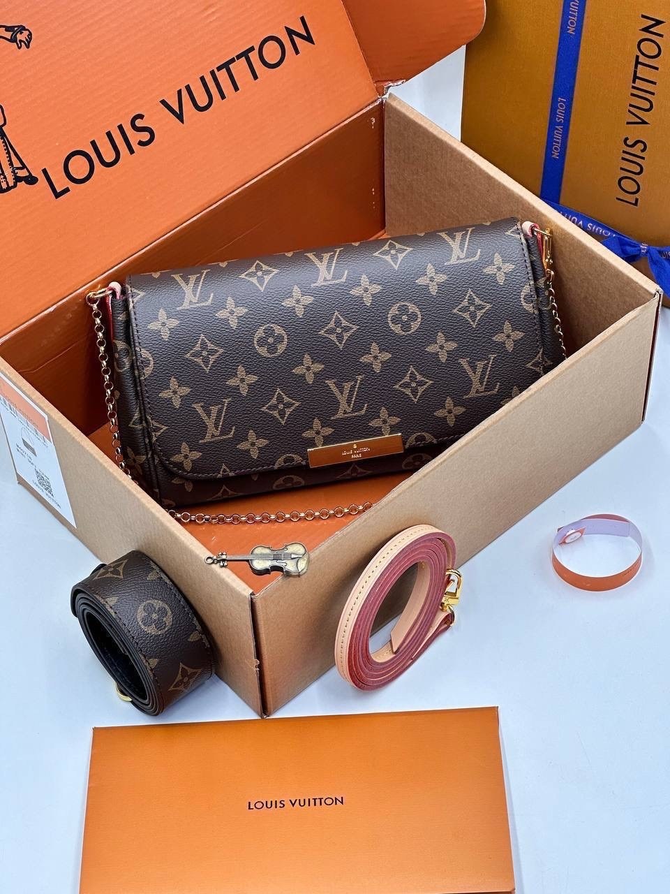 сумкa louis vuitton,женская сумка louis vuitton,сумка louis vuitton favorite,сумка женская клатч louis vuitton,клатчи луи виттон