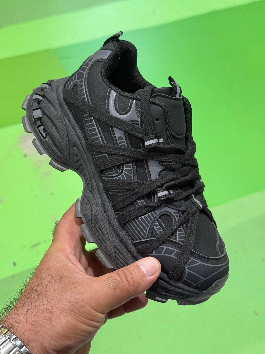 кроссовки мужские balenciaga runner бело-кремовый,кроссовки женские balenciaga,кроссовки balenciaga,кроссовки balenciaga track 2,кроссовки balenciaga track