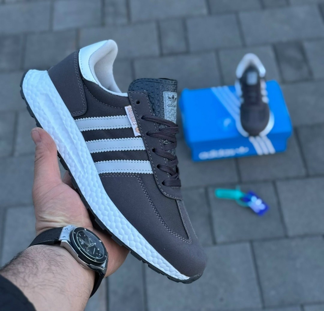 кроссовки adidas,кроссовки мужские adidas,кроссовки adidas iniki,adidas retropy e5 boost,кроссовки адидас белые с черными полосками