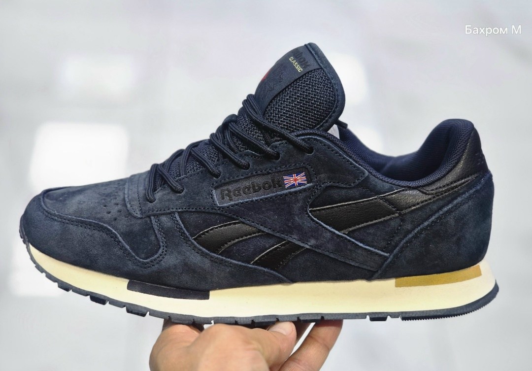 reebok замшевые кроссовки,рибок классик мужские черные замшевые,кроссовки мужские reebok classic dv3933 черные,кроссовки reebok classic,reebok кроссовки
