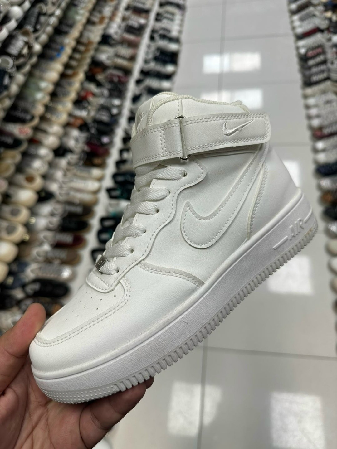 nike air jordan 1 retro high og,air jordan 1 mid cherrywood red,nike air jordan 1 mid,кроссовки,nike air jordan 1 mid se