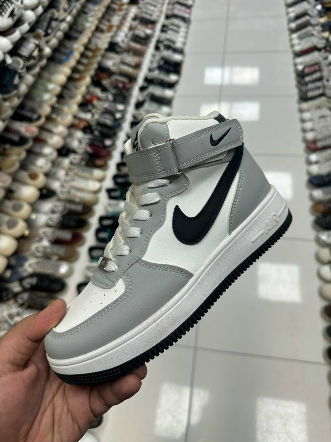 nike air jordan 1 retro high og,air jordan 1 mid cherrywood red,nike air jordan 1 mid,кроссовки,nike air jordan 1 mid se