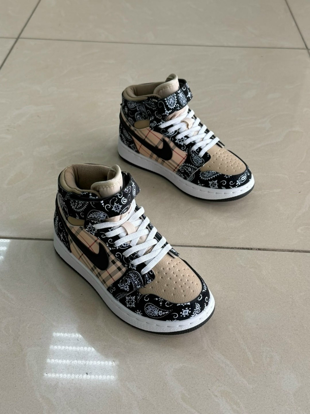 кроссовки nike air jordan 1,кроссовки мальчику,nike air jordan 1 mid black white,nike air jordan 1 mid,кроссовки детская