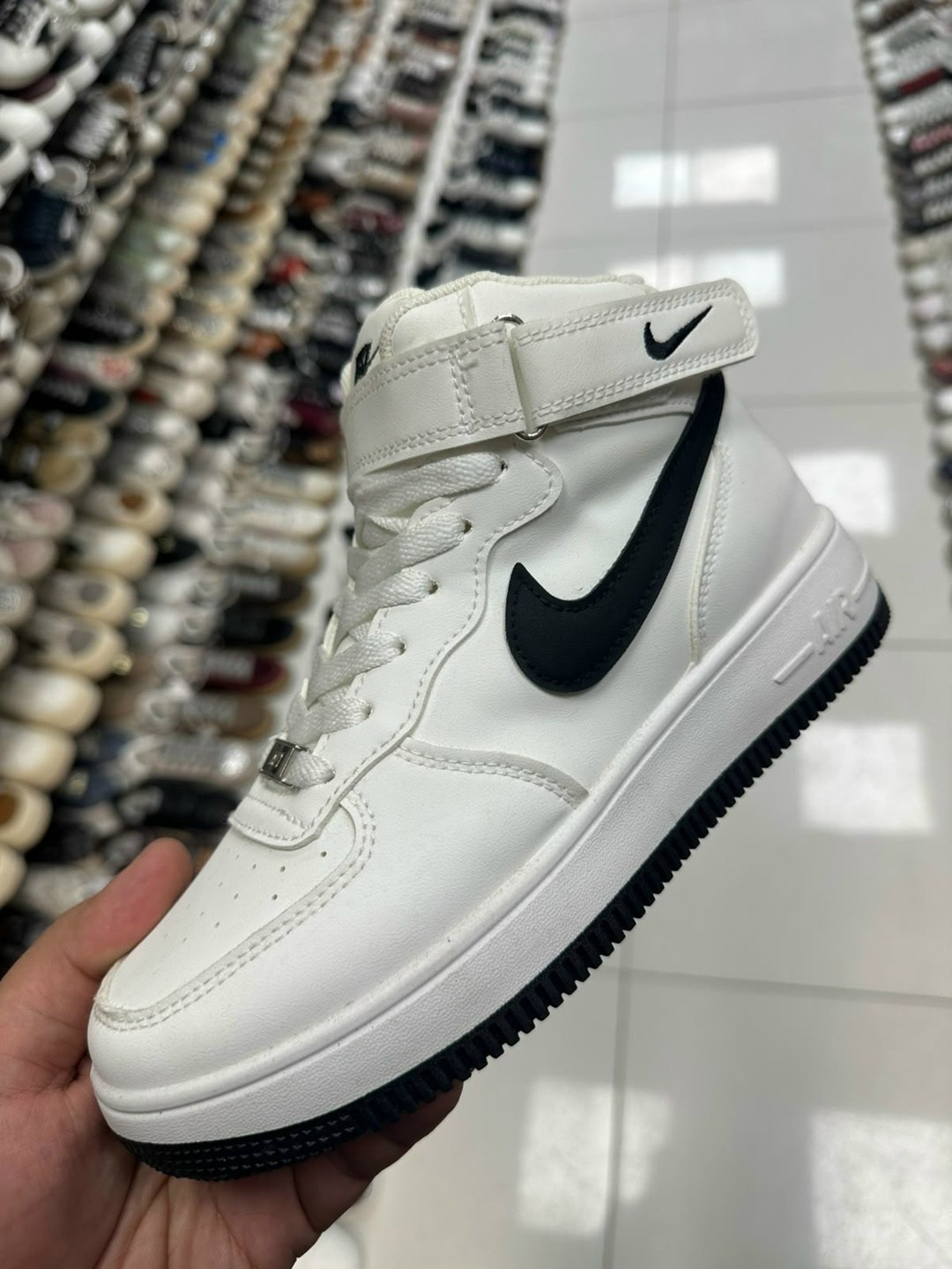 nike air jordan 1 retro high og,air jordan 1 mid cherrywood red,nike air jordan 1 mid,кроссовки,nike air jordan 1 mid se