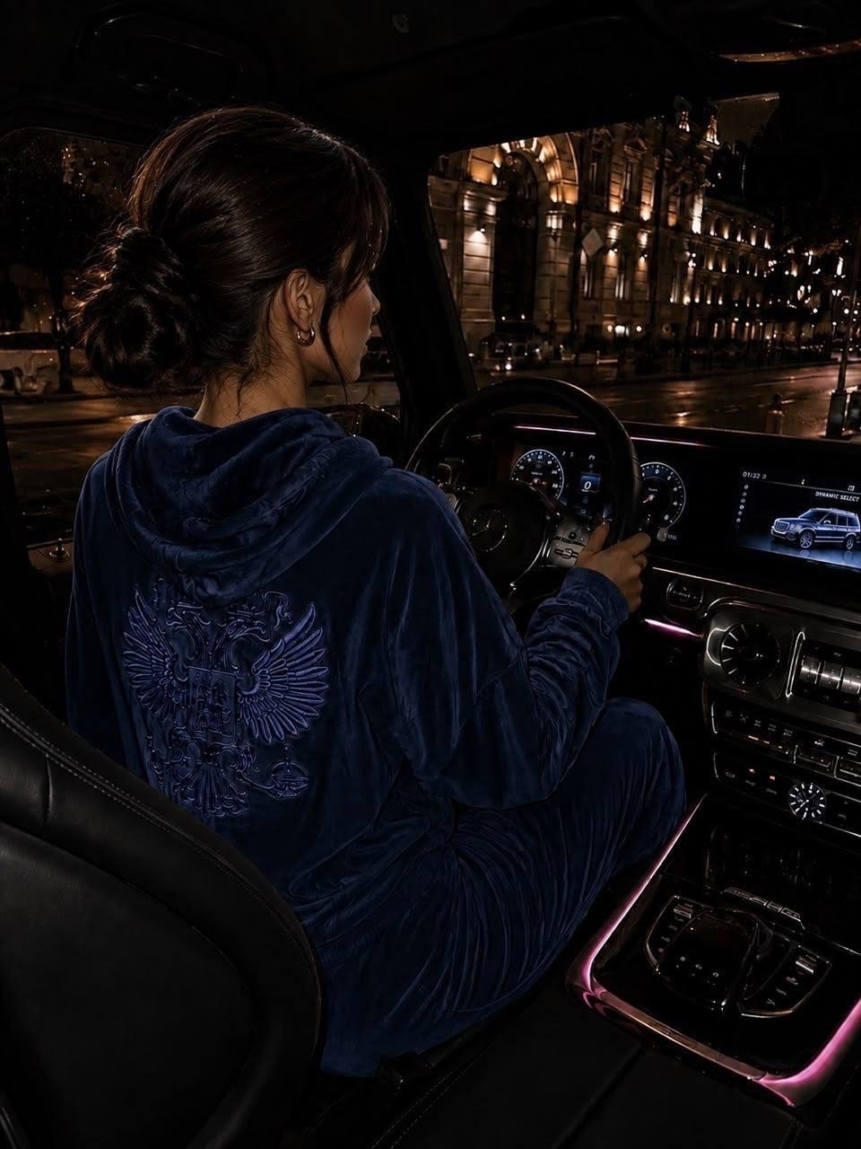 девушка,девушек,девушка с автомобилем,богатая девушка,машина девушка