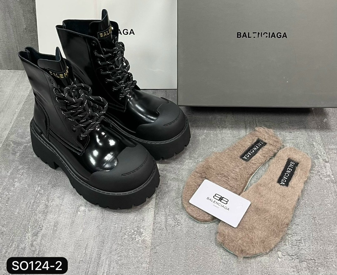ботинки balenciaga,ботинки осенние с натуральным мехом balenciaga,ботинки balenciaga из натуральной замши женские,ботинки осенние balenciaga,balenciaga ботинки женские