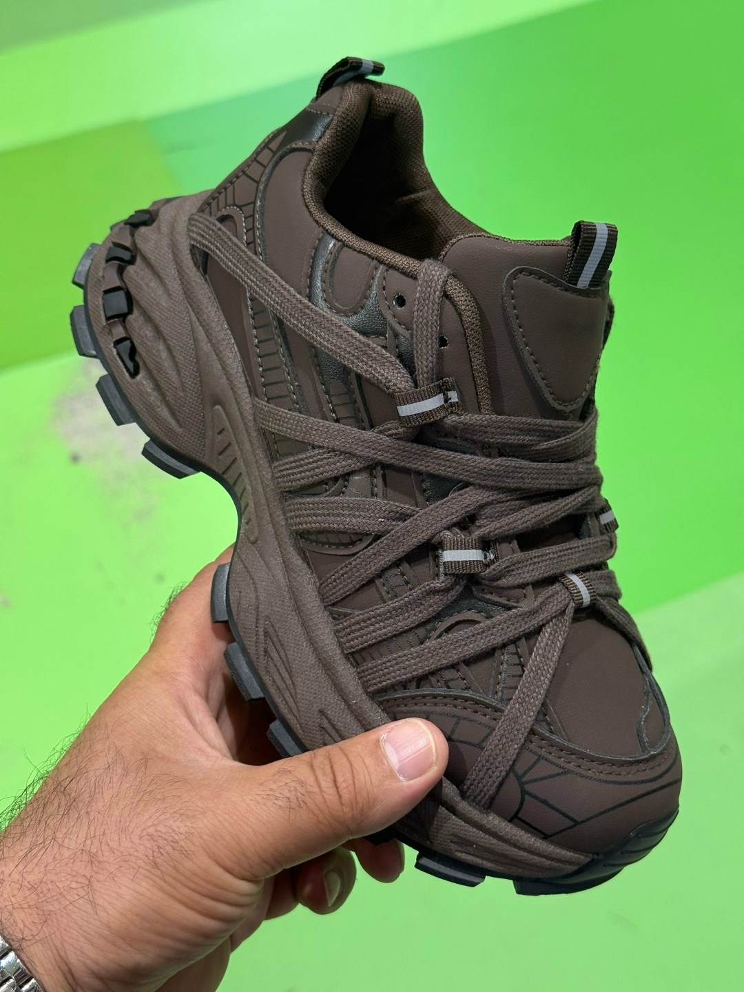 кроссовки мужские balenciaga runner бело-кремовый,кроссовки женские balenciaga,кроссовки balenciaga,кроссовки balenciaga track 2,кроссовки balenciaga track