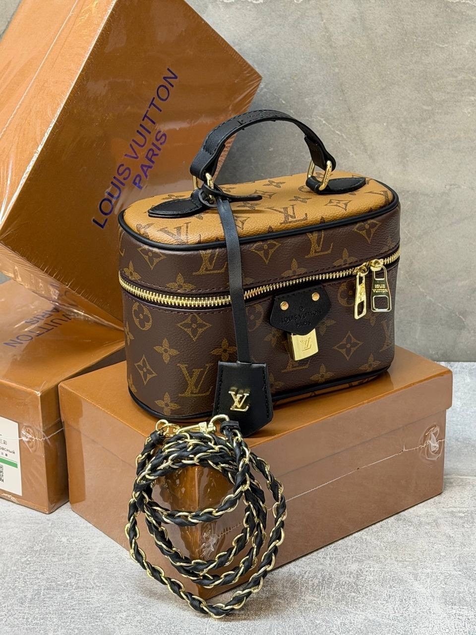 louis vuitton vanity pm,сумка луи виттон vanity,сумкa louis vuitton,louis vuitton monogram,сумка луи виттон