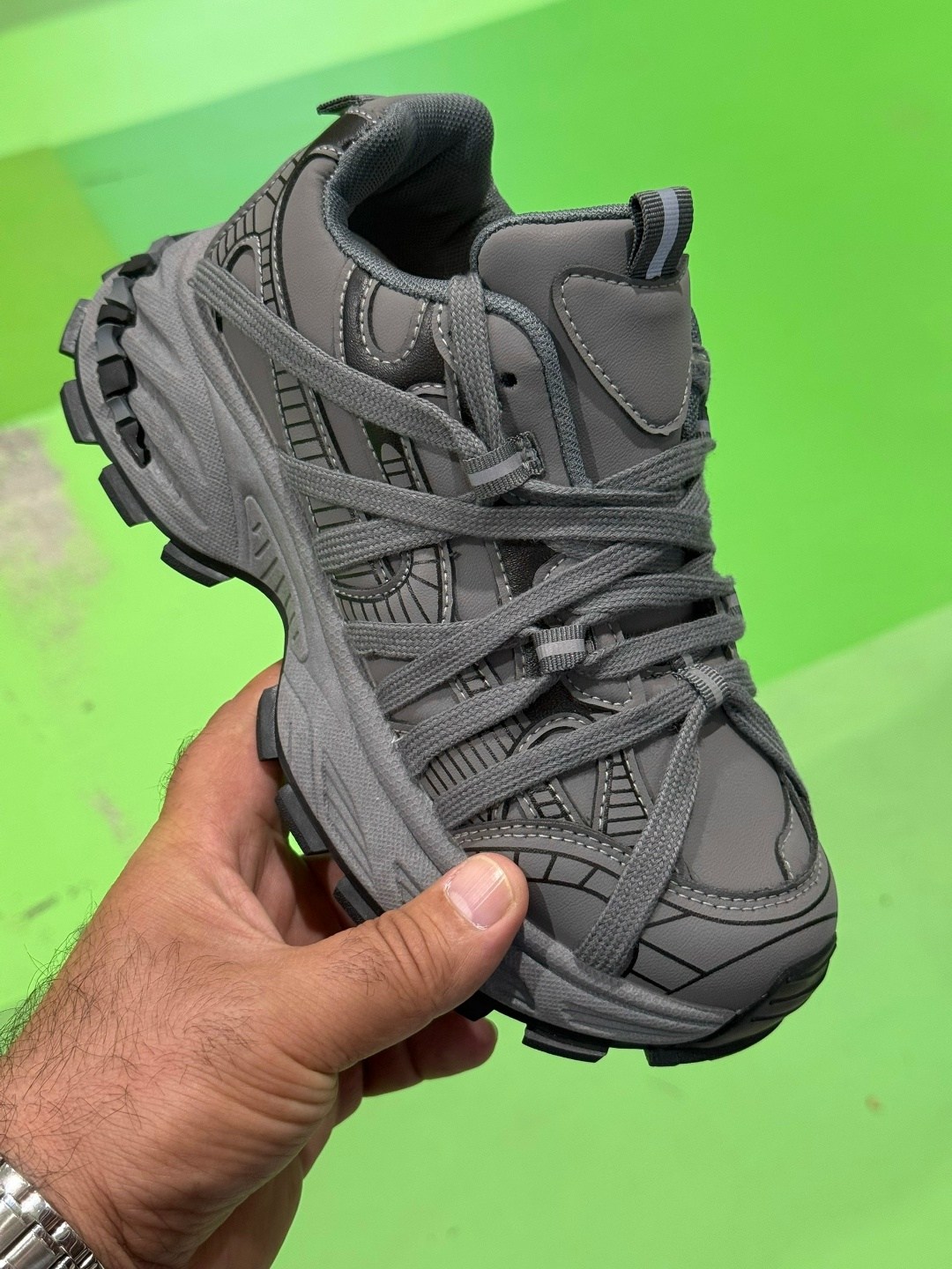 кроссовки мужские balenciaga runner бело-кремовый,кроссовки женские balenciaga,кроссовки balenciaga,кроссовки balenciaga track 2,кроссовки balenciaga track