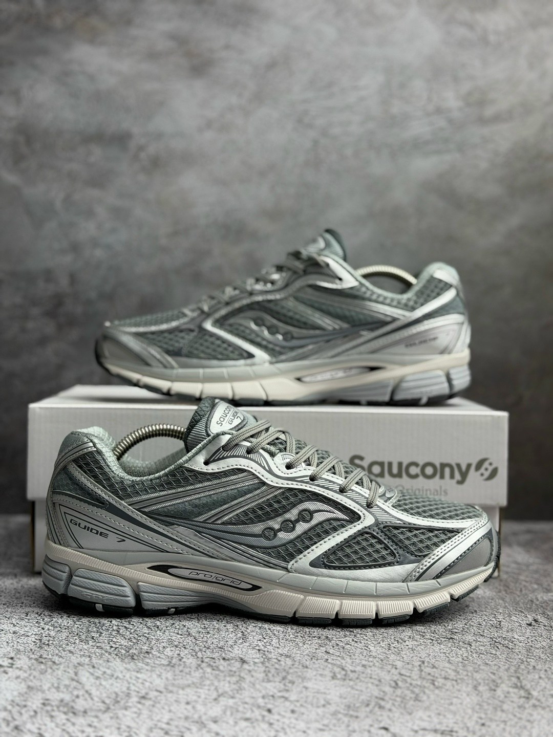 кроссовки saucony,кроссовки мужские saucony,saucony progrid triumph 4,кроссовки progrid omni 9 saucony,кроссовки saucony kinvara