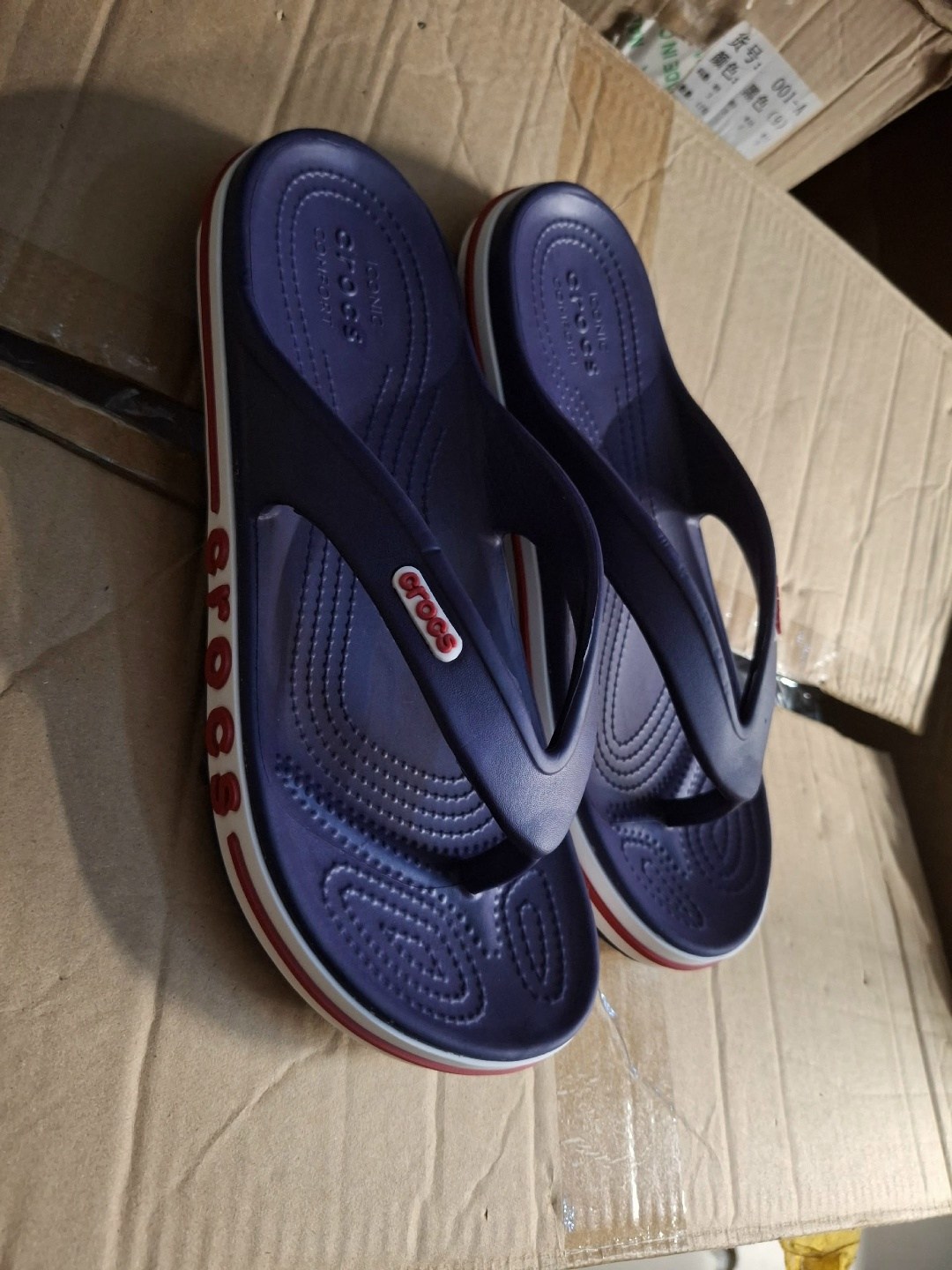 crocs bayaband flip,кроксы сланцы женские,crocs шлепанцы,шлепанцы crocs bayaband flip,вьетнамки crocs