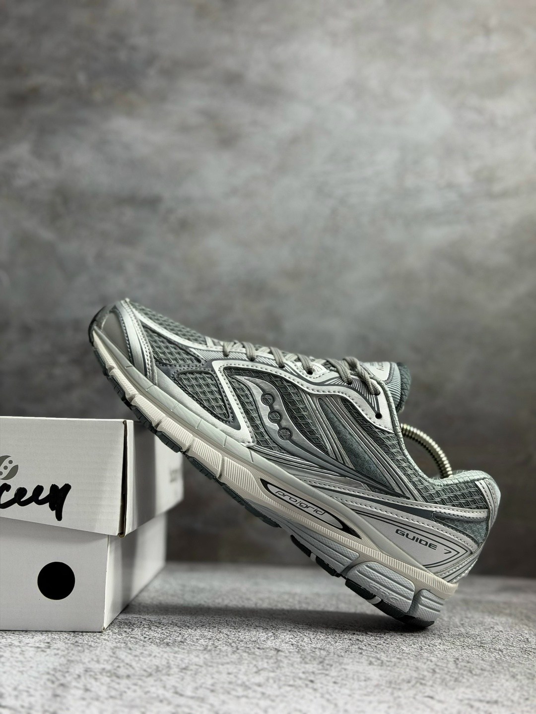 кроссовки saucony,кроссовки мужские saucony,saucony progrid triumph 4,кроссовки progrid omni 9 saucony,кроссовки saucony kinvara