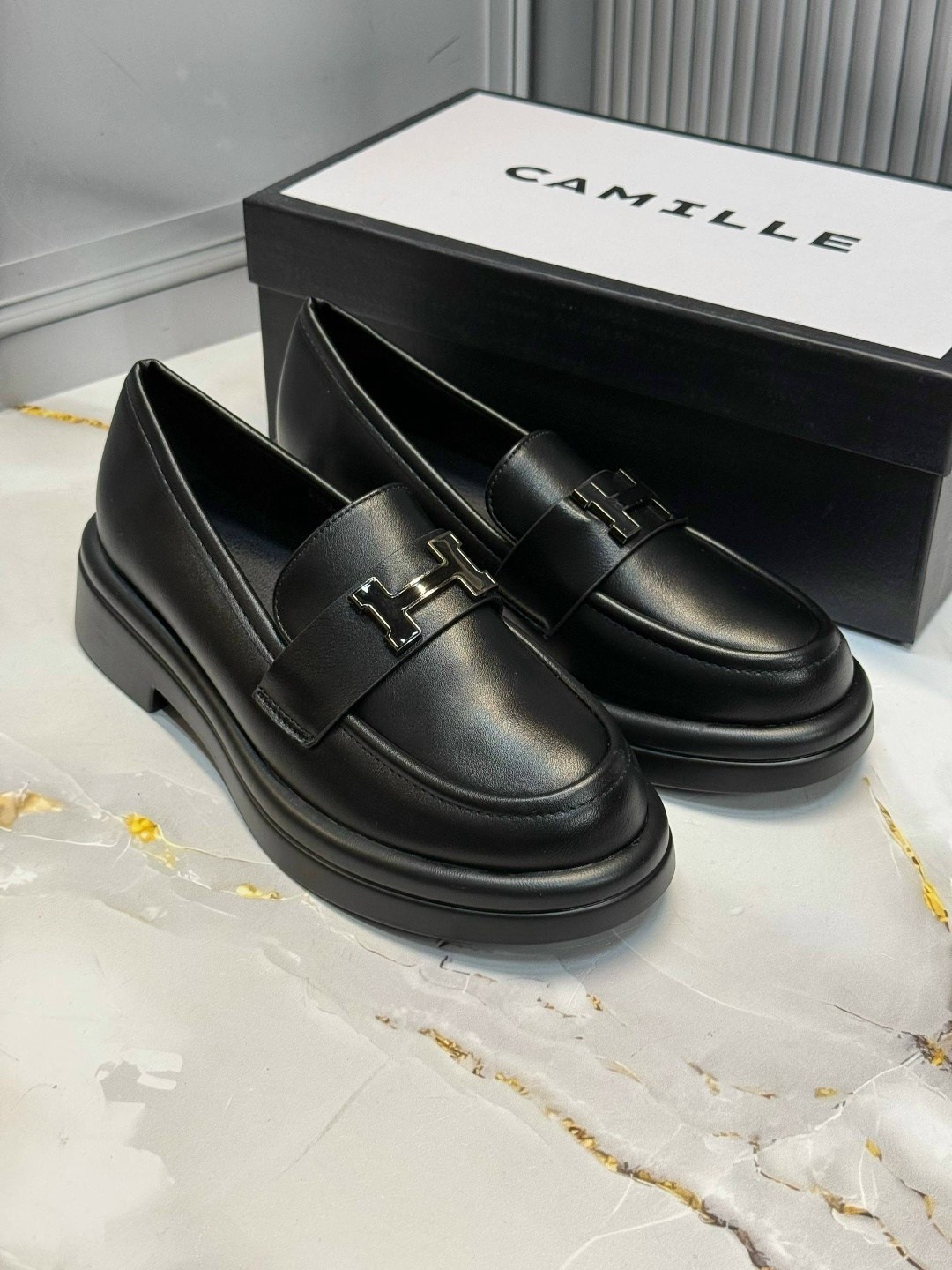 ,модные лоферы,женская ,замшевые лоферы,лоферы женские