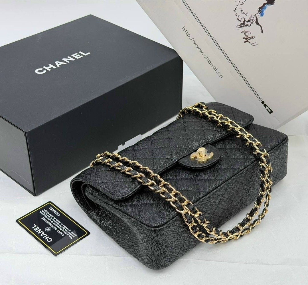chanel сумка,сумка шанель бежевая,женская сумка chanel,шанель сумка,сумка шанель с бело золотой фурнитурой