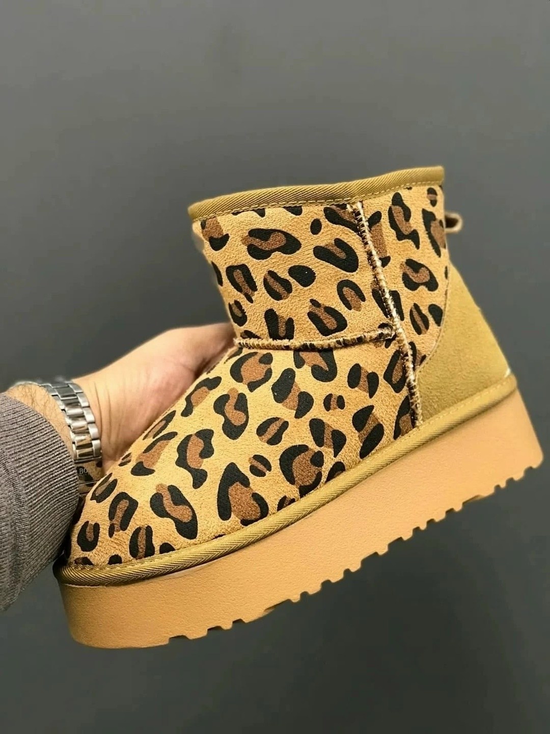 classic ultra mini leopard ankle boot,ugg classic ultra mini ankle boots in leopard print,леопардовые угги,угги tendance wd500-2-sb/rv леопардовый принт,ugg ultra mini
