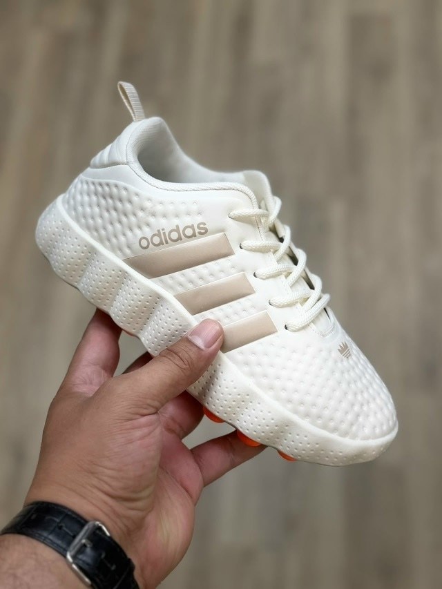 кроссовки adidas,кроссовки,адидас кроссовки,адидас кроссовки тренд,кроссовки мужские adidas