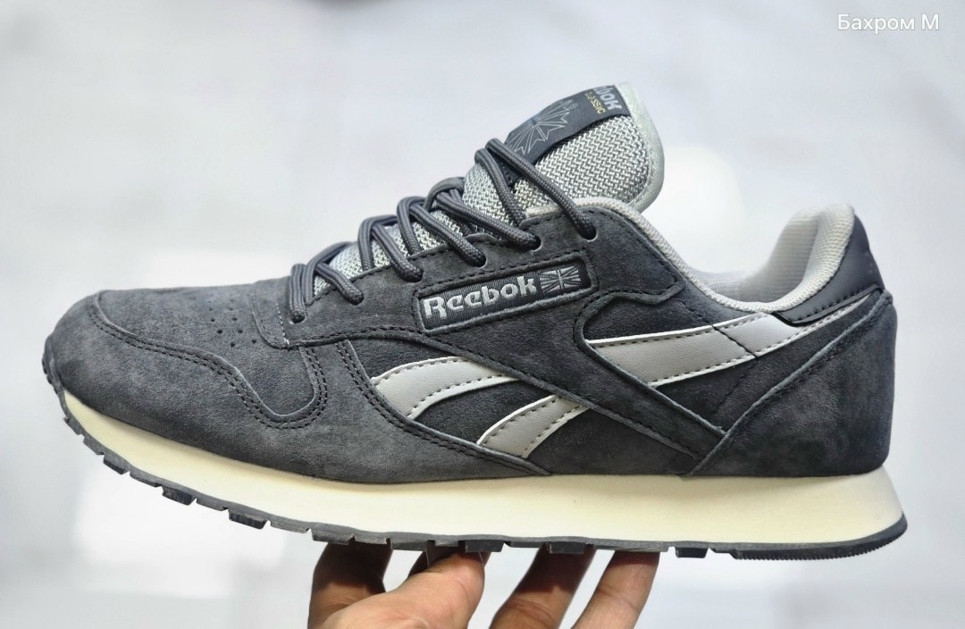 reebok замшевые кроссовки,рибок классик мужские черные замшевые,кроссовки мужские reebok classic dv3933 черные,кроссовки reebok classic,reebok кроссовки