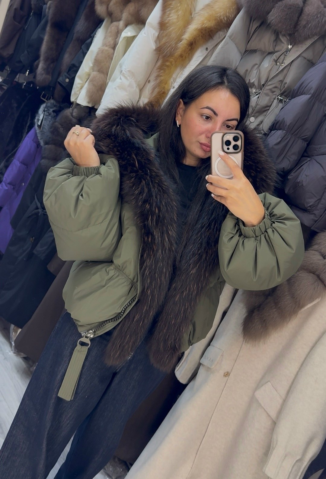 пуховик с натуральным мехом,пуховик куртка с натуральным мехом max mara,пуховики оверсайз,пуховик,пуховик куртка