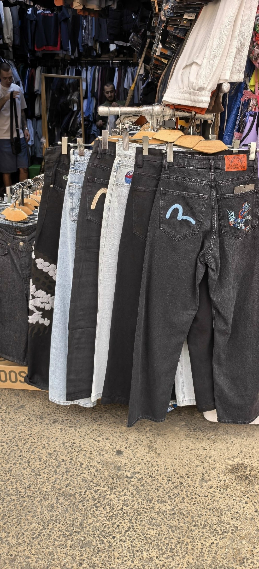 джинсы evisu,мужские джинсы,джинсы evisu широкие,джинсы с принтом,джинсы брюки
