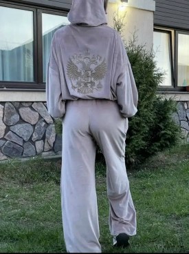Костюм