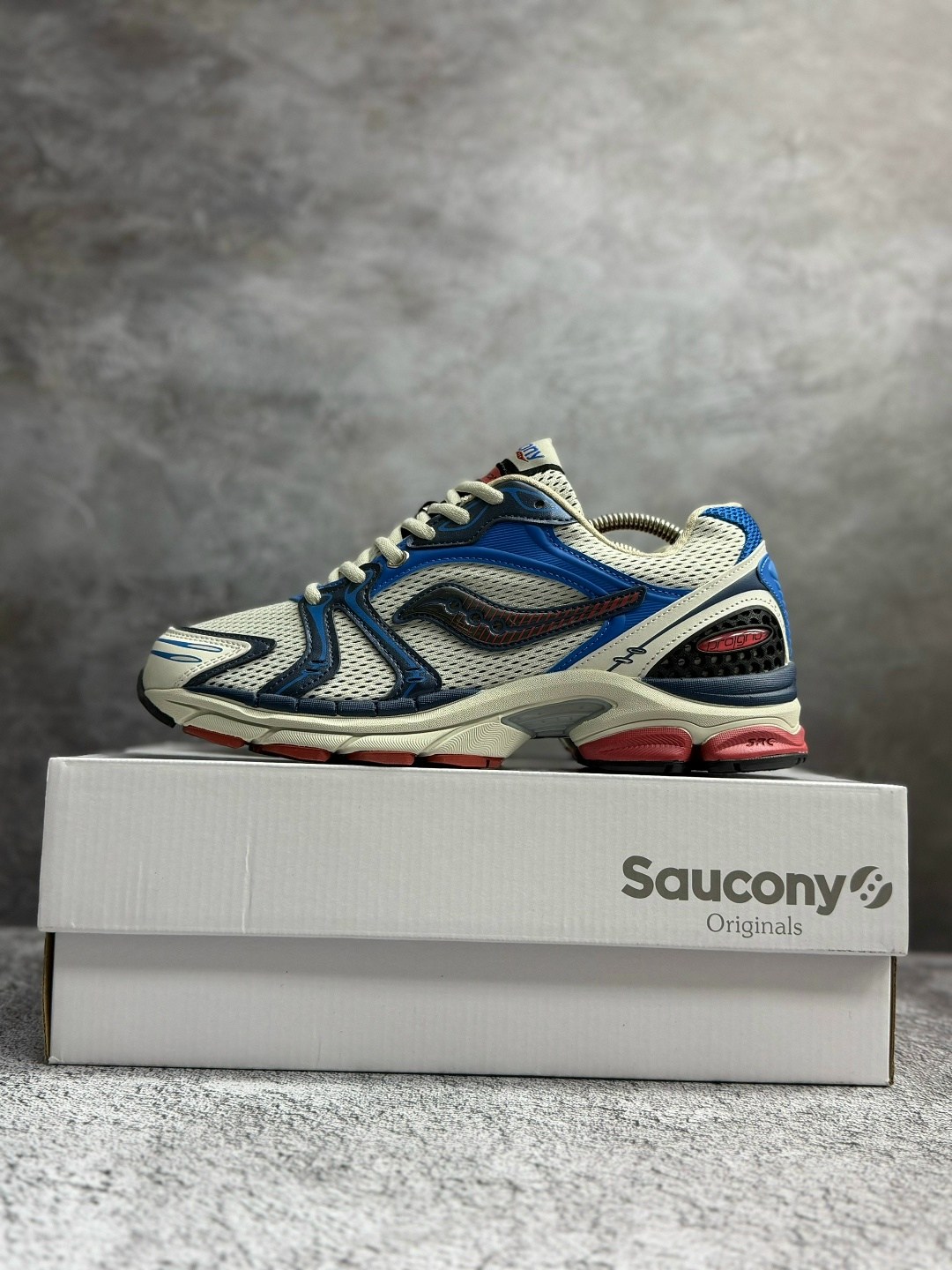 кроссовки saucony progrid triumph 4,кроссовки saucony,saucony progrid triumph 4,кроссовки saucony мужские,saucony triumph