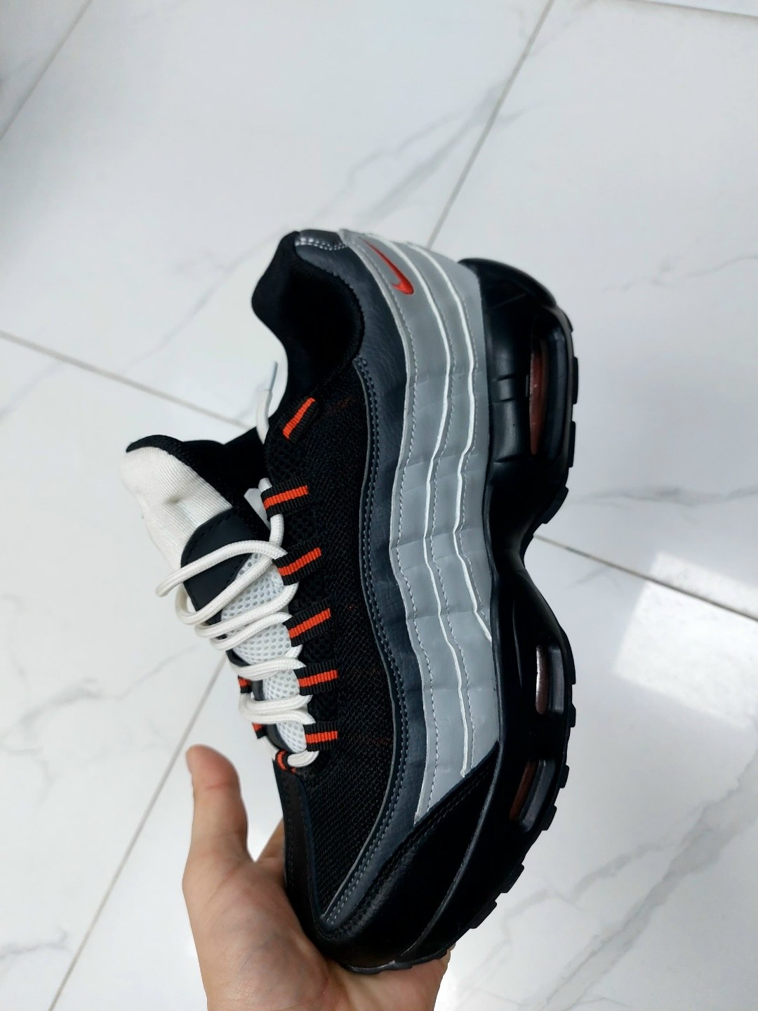 кроссовки nike air max 95,nike air max 95 essential,nike air max 95 black,nike air max 95,nike air max 95 triple black