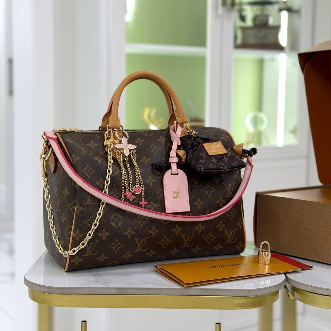 сумка луи виттон,cумка louis vuitton,louis vuitton женская сумка,louis vuitton speedy,сумка эхо виттон louis vuitton с золотыми аксессуарами