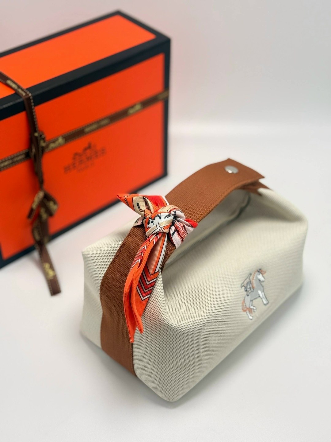 hermes косметичка,сумка hermes,сумка косметичка hermes,сумка косметичка маленькая тканевая тоут hermes,сумка женская hermes
