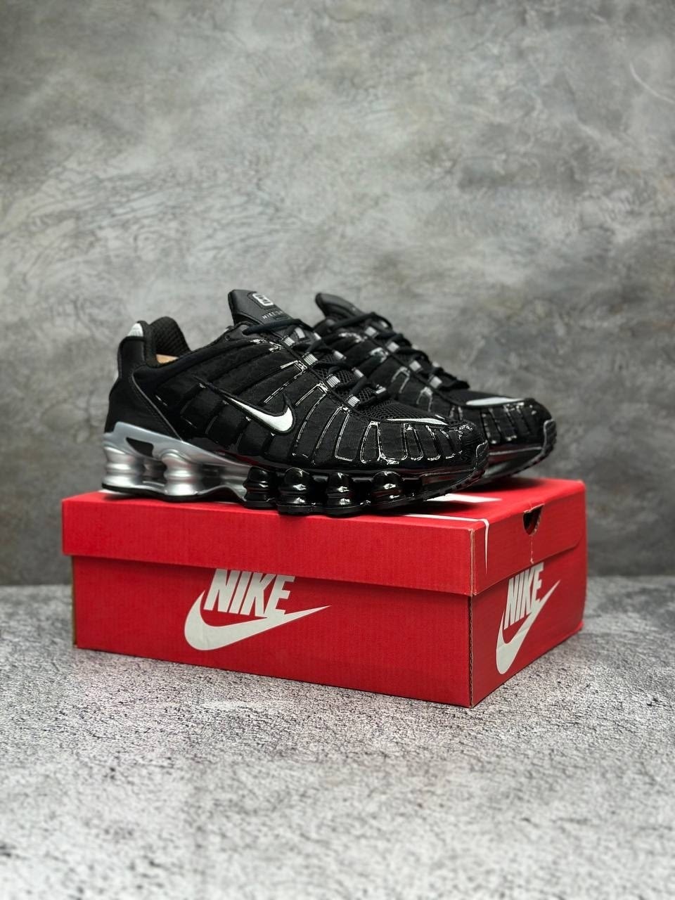 кроссовки nike air max tn plus,кроссовки nike shox tl,кроссовки мужские nike,мужские кроссовки nike air max tn plus,nike shox tl black