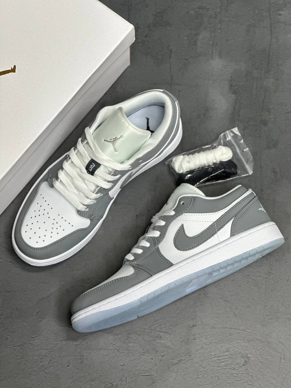 кроссовки nike air jordan 1 low wolf grey,nike air jordan 1 low wolf grey,air jordan 1 low wolf grey dc0774-105,nike air jordan 1 low,кроссовки nike air jordan 1 low