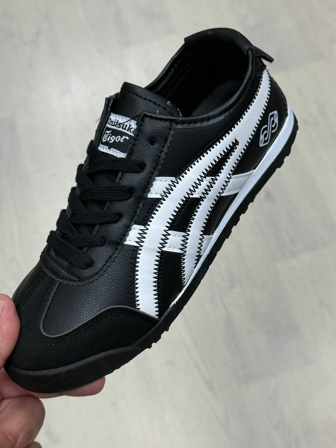 кроссовки onitsuka tiger,кроссовки asics onitsuka tiger,onitsuka tiger asics,кроссовки asics onitsuka tiger mexico 66,onitsuka tiger кроссовки мужские