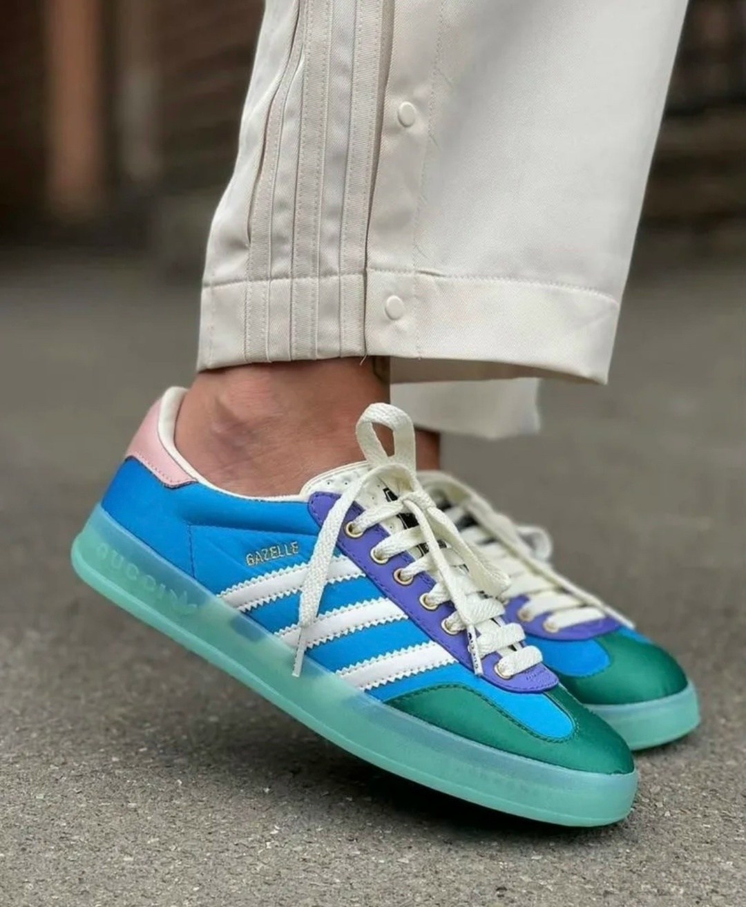 кроссовки женские adidas,,кроссовки adidas,adidas gucci gazelle,adidas gazelle