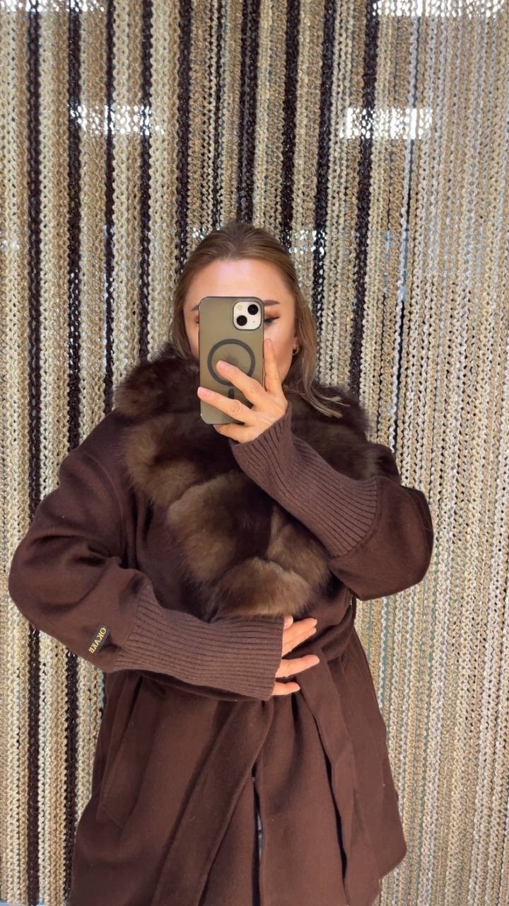 пальто с мехом,пальто зимнее,пальто из итальянского кашемира с соболем,пальто кашемировое с меховым воротником из соболя,пальто кашемировое с меховым воротником
