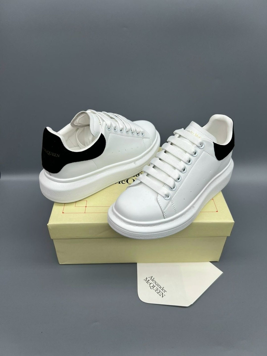 кроссовки alexander mcqueen,кроссовки александр маккуин женские,alexander mcqueen кроссовки женские,,кроссовки alexander mcqueen белые