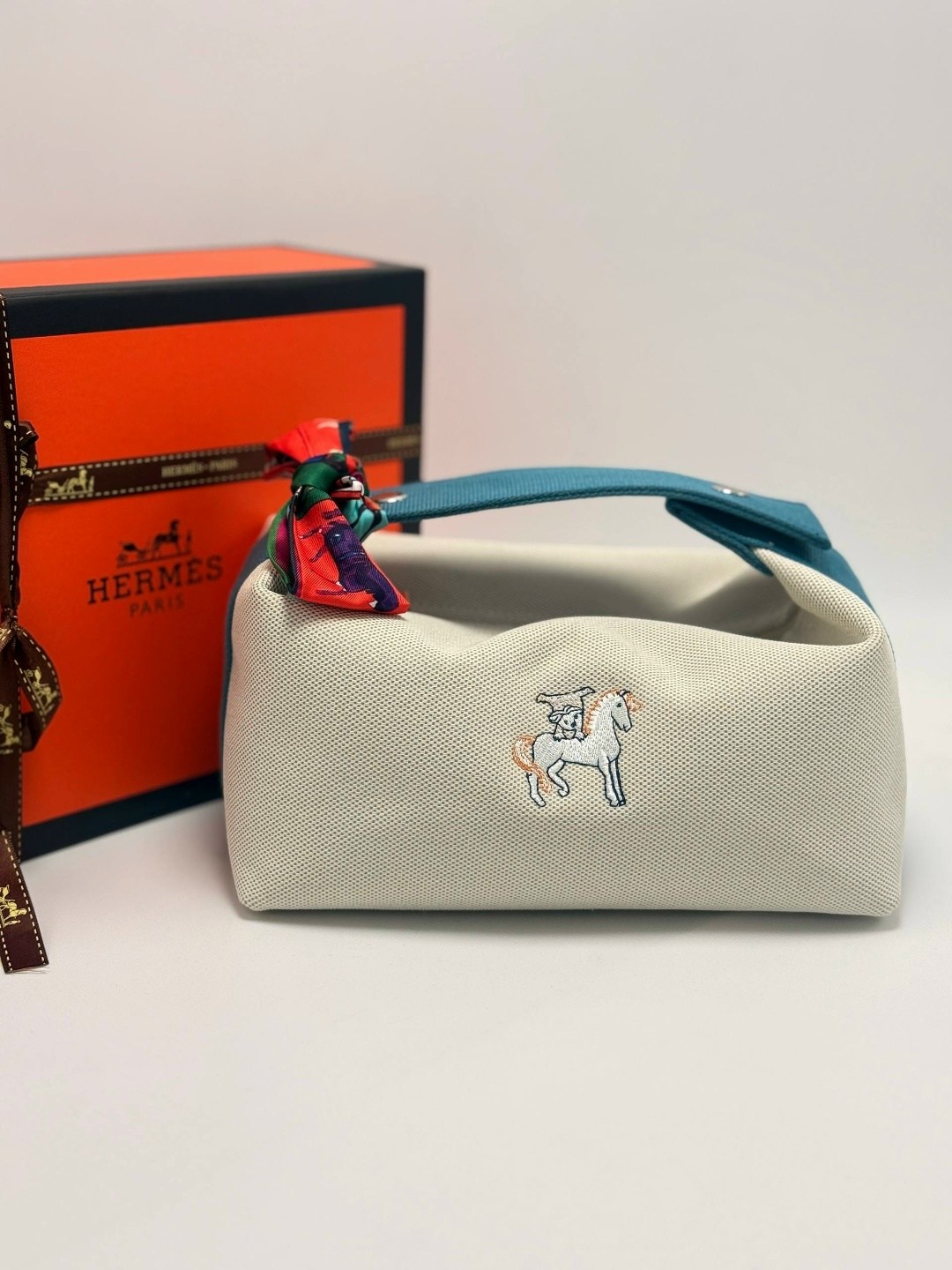 hermes косметичка,сумка hermes,сумка косметичка hermes,сумка косметичка маленькая тканевая тоут hermes,сумка женская hermes