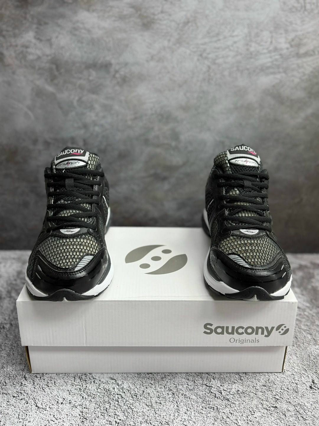 saucony progrid triumph 4,кроссовки saucony,кроссовки saucony progrid triumph 4,кроссовки мужские saucony,кроссовки