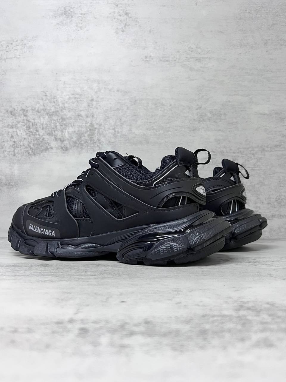 кроссовки balenciaga track,кроссовки balenciaga,женские кроссовки balenciaga,туфли баленсиага мужские,balenciaga кроссовки мужские