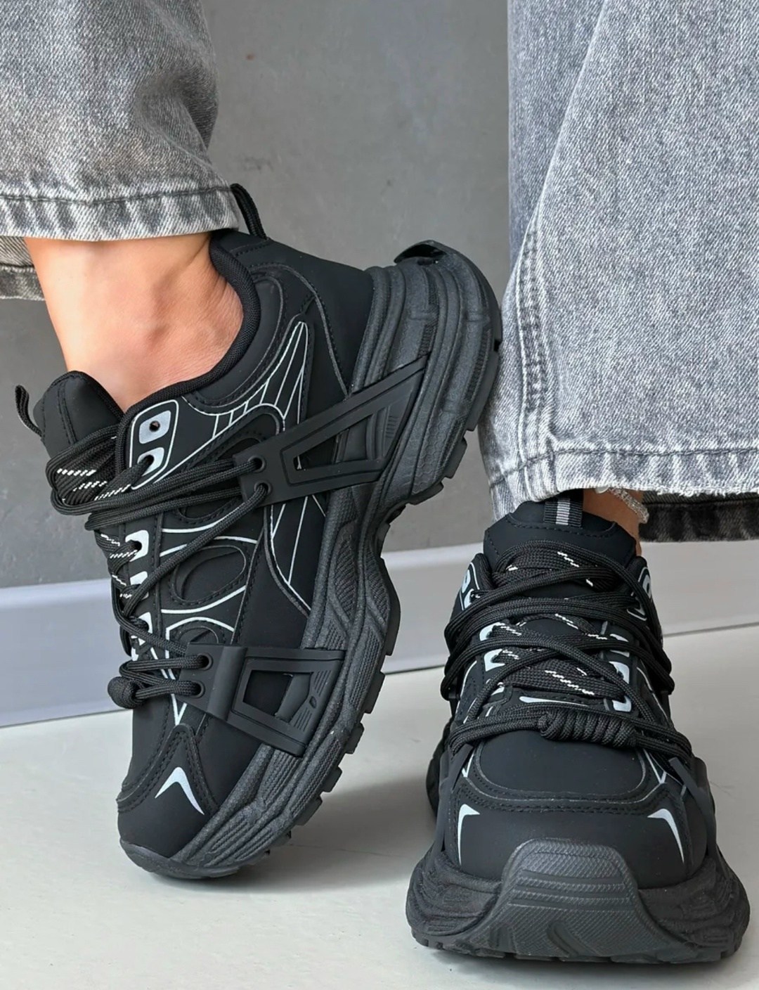 кроссовки черные,кроссовки track balenciaga,женские кроссовки balenciaga,баленсиага трек 2 кроссовки,кроссовки черные демисезонные