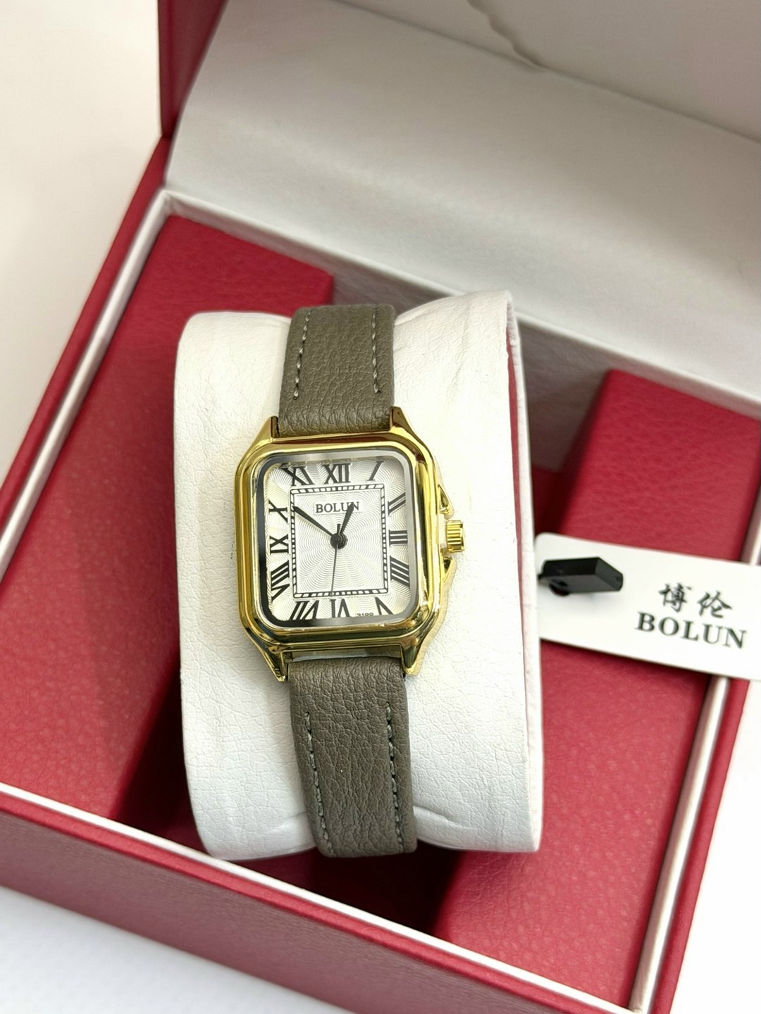 женские кварцевые часы,женские наручные часы,женские часы,наручные часы,модные женские часы