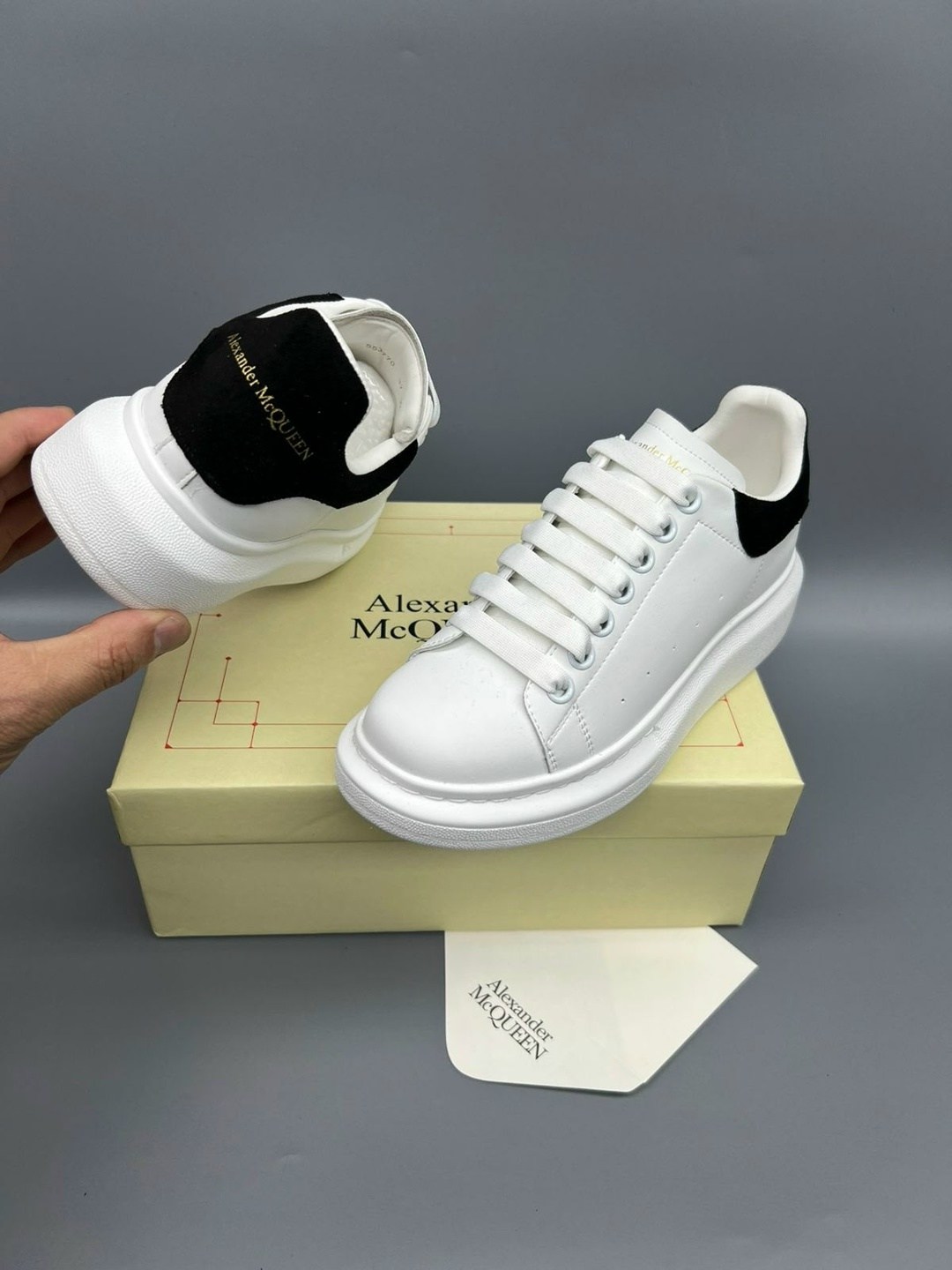 кроссовки alexander mcqueen,кроссовки александр маккуин женские,alexander mcqueen кроссовки женские,,кроссовки alexander mcqueen белые