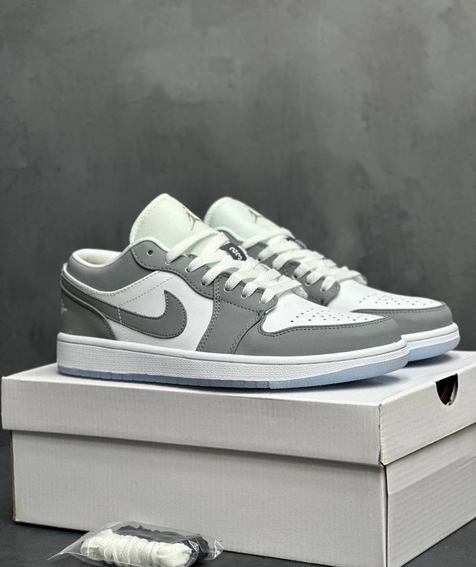 кроссовки nike air jordan 1 low wolf grey,nike air jordan 1 low wolf grey,air jordan 1 low wolf grey dc0774-105,nike air jordan 1 low,кроссовки nike air jordan 1 low