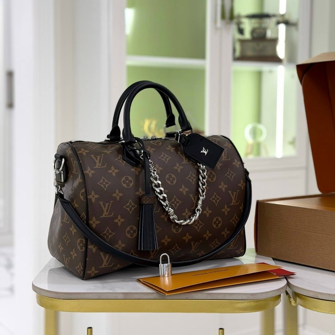 сумка луи виттон,cумка louis vuitton,louis vuitton женская сумка,louis vuitton speedy,сумка эхо виттон louis vuitton с золотыми аксессуарами